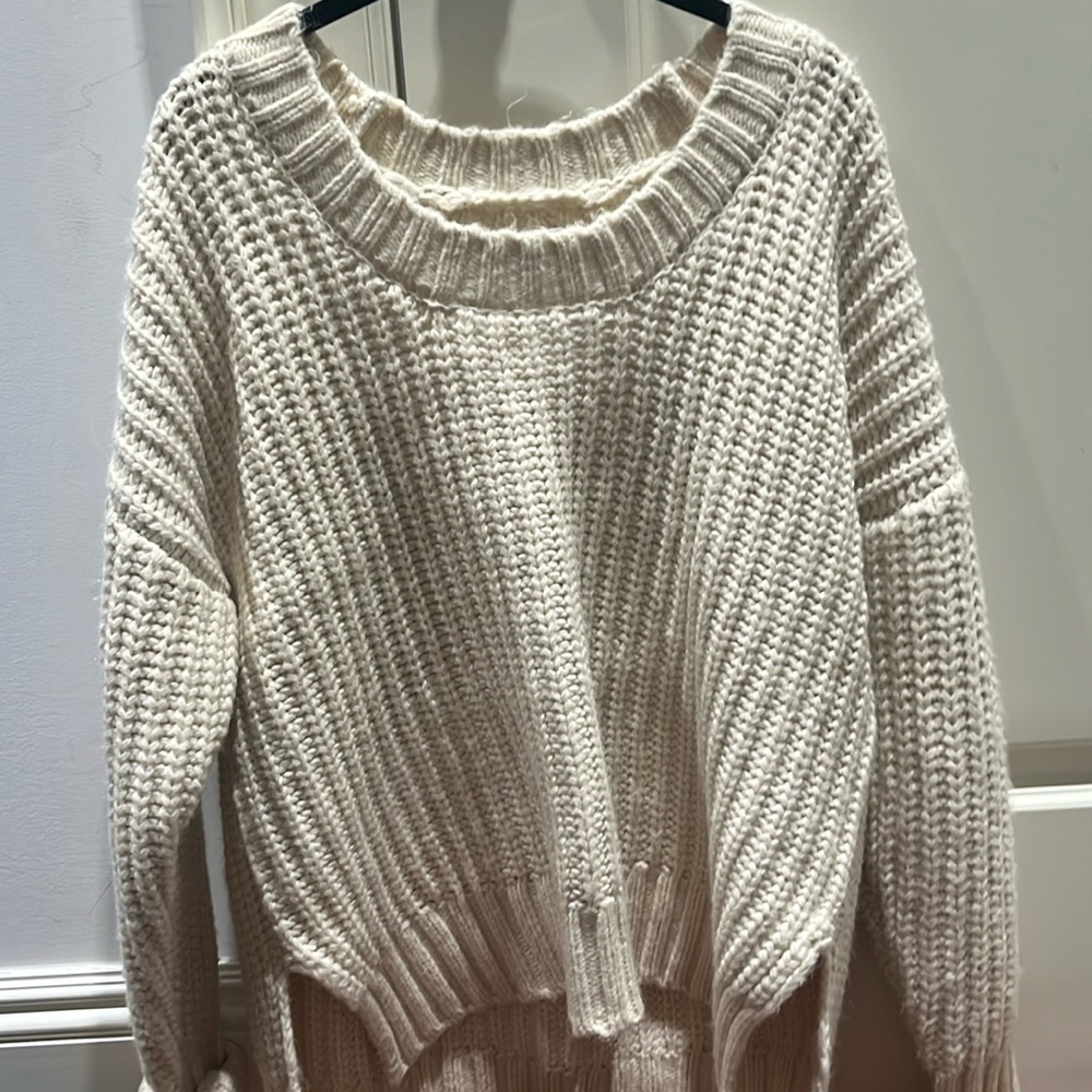 Offline by Aerie, beige/white knit sweater, super cute, oversized, size small